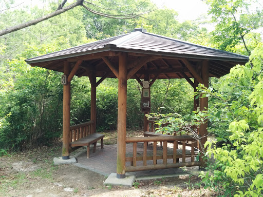 上野森林公園 東屋③