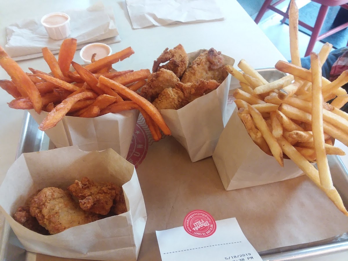 Gluten-Free Fries at Hat Creek Burger Co.