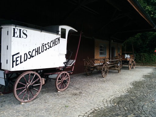 Feldschlösschen Kutschenmuseum, Sennhof