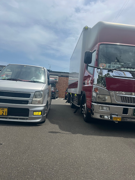 りゅーきさんが投稿した押田運送さん・キャンター・冷凍車・MH21S・車高調に関するカスタム事例の投稿画像3枚目