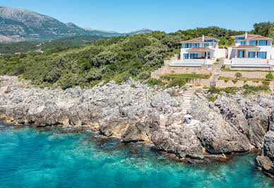 Villa avec piscine et jardin 2