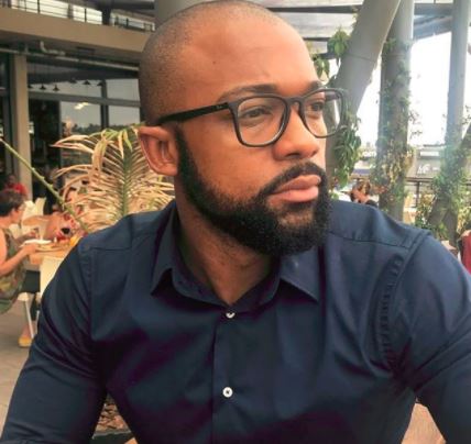 Fezile Makhanya plays Tebogo on The Queen and Twitter is sensing some funky vibe from him.