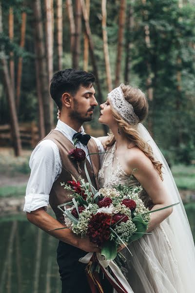 Fotógrafo de casamento Kateryna Melnyk (kmelnyk). Foto de 5 de fevereiro 2023