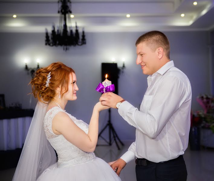 結婚式の写真家Aleksey Mostovoy (palmera300991)。2017 3月6日の写真