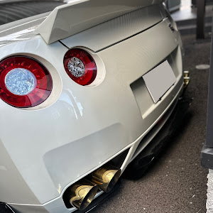 NISSAN GT-R R35