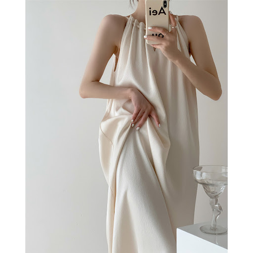 Title 1, Bubble Texture Pleated Halterneck Tie Dress. A ...