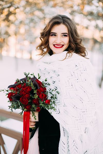 Wedding photographer Vlada Smanova (smanova). Photo of 16 February 2017