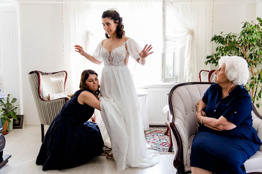 Fotografo di matrimoni Emel Varol (emelvarol). Foto del 10 luglio 2022