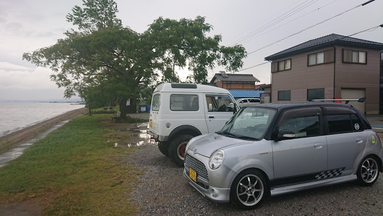 ジムニーのあのベンチ・琵琶湖・きりちゃん おはよう❗😊・彦根梨の販売は 午後からです❗😅に関するカスタム事例の投稿画像3枚目