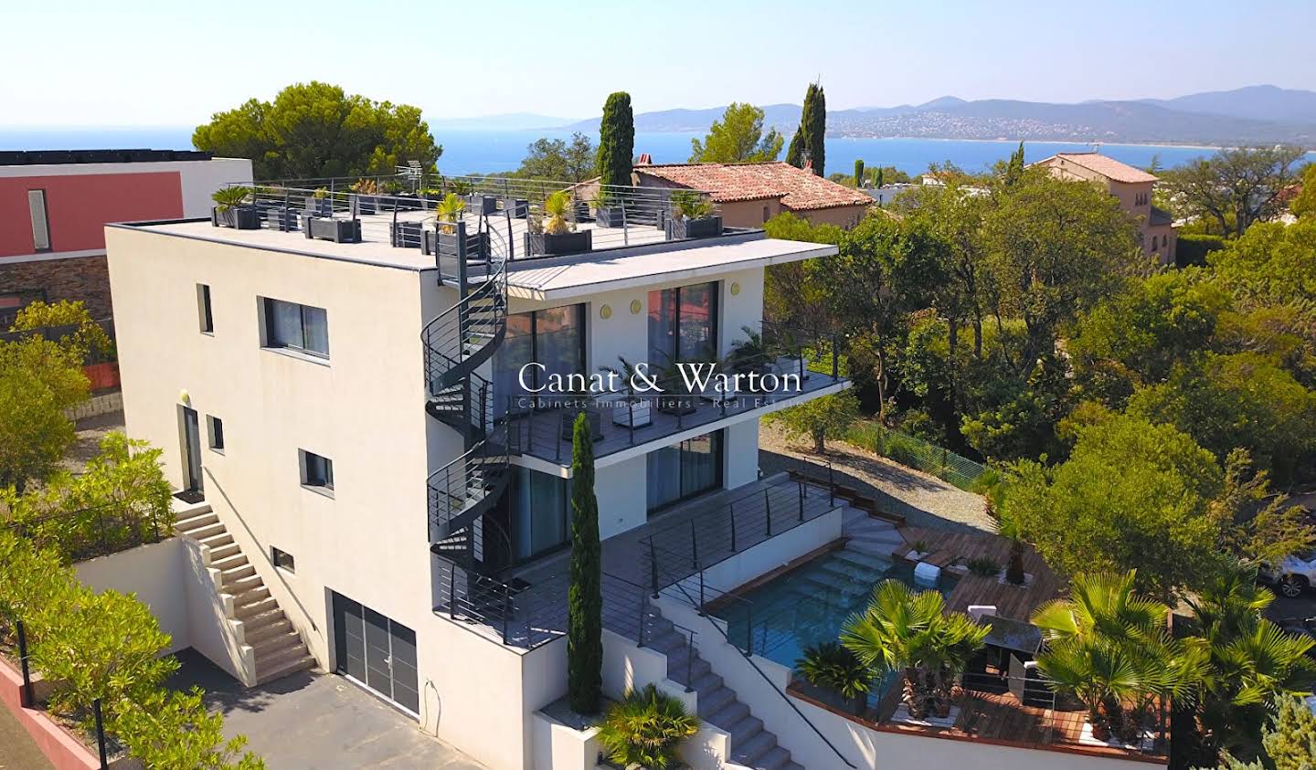 Villa avec piscine et terrasse Saint-raphael