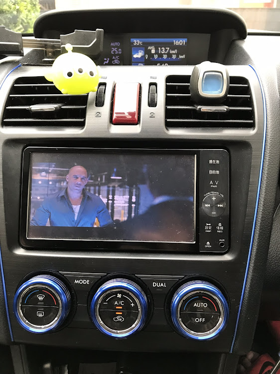 XVの洗車・塗装・テレビキットに関するカスタム事例の投稿画像4枚目