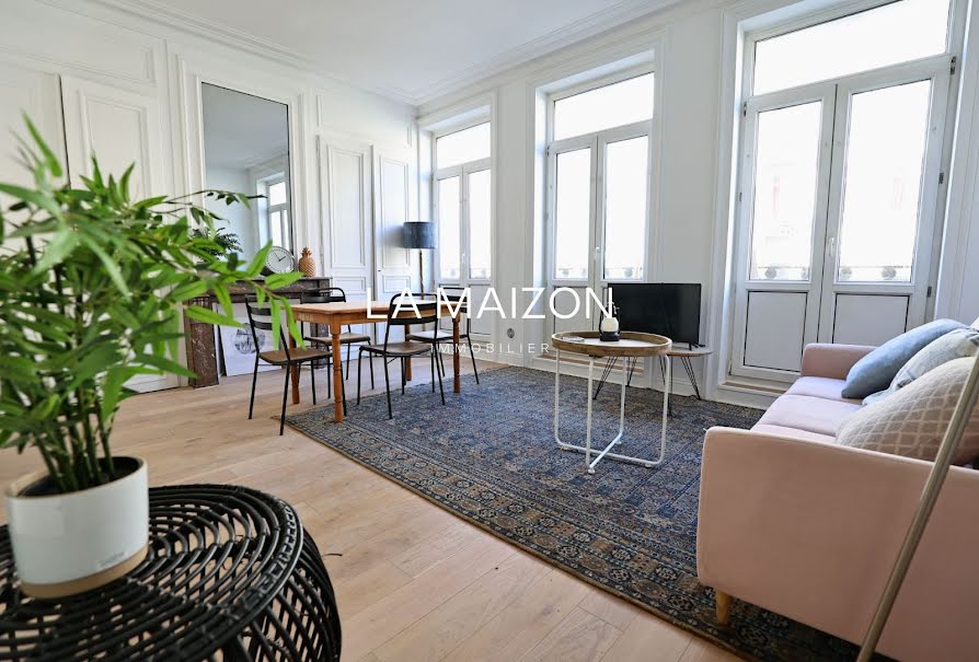 Vente appartement 2 pièces 53.76 m² à Lille (59000), 283 000 €