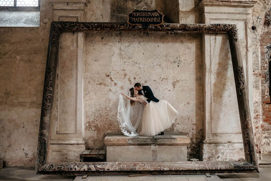 Fotógrafo de casamento Julitta Musiał (amstudio). Foto de 9 de outubro 2023