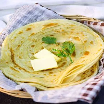 Butter Onion Laccha Paratha