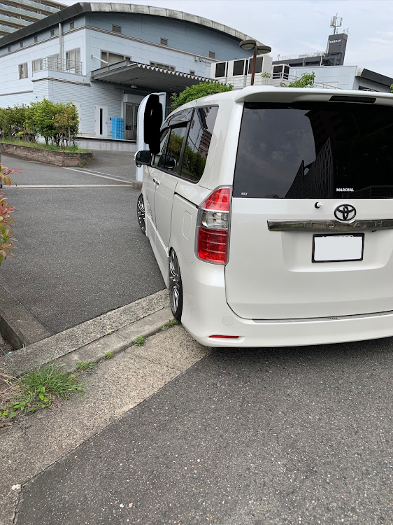 ノアのんんんー・#流用・自動車税に関するカスタム事例の投稿画像1枚目