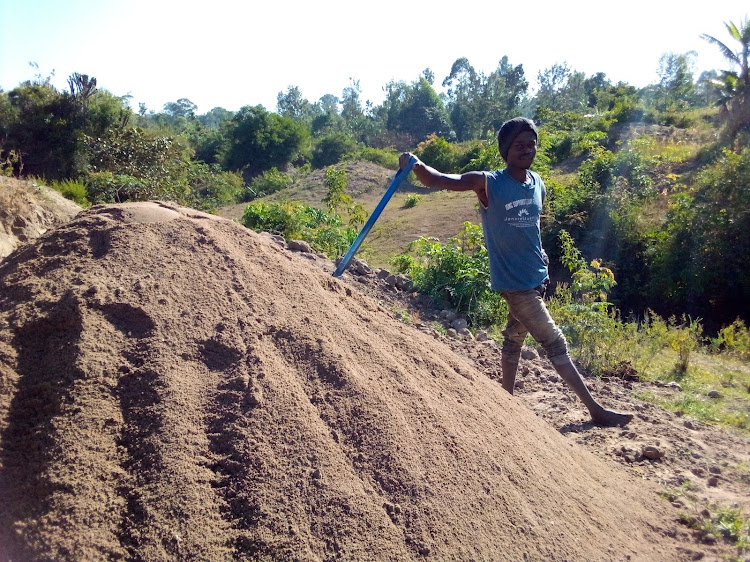 Sand ready for sale at Sh900 per lorry.