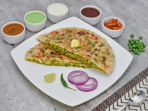 Aloo Matar Paratha