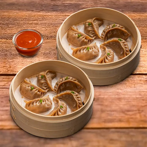 Steamed Chicken Wheat Momo With Momo Chutney - 12 Pcs