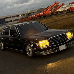 センチュリー GZG50