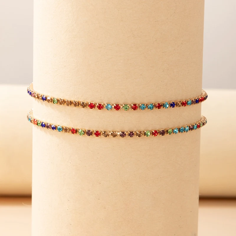 Eenvoudige geometrische Full Diamond multi-layer enkelband, voor een elegante uitstraling en subtiele schittering. Ideaal voor elke gelegenheid.