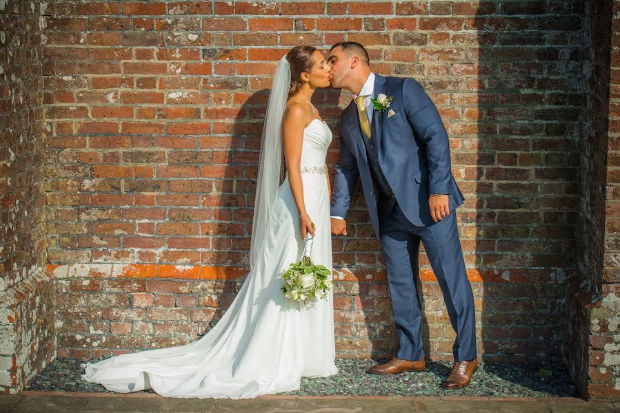 Fotografo di matrimoni Carl Thomson (ctphoto). Foto del 10 maggio 2019