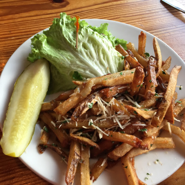 Woodstock lettuce wrap with truffle fries