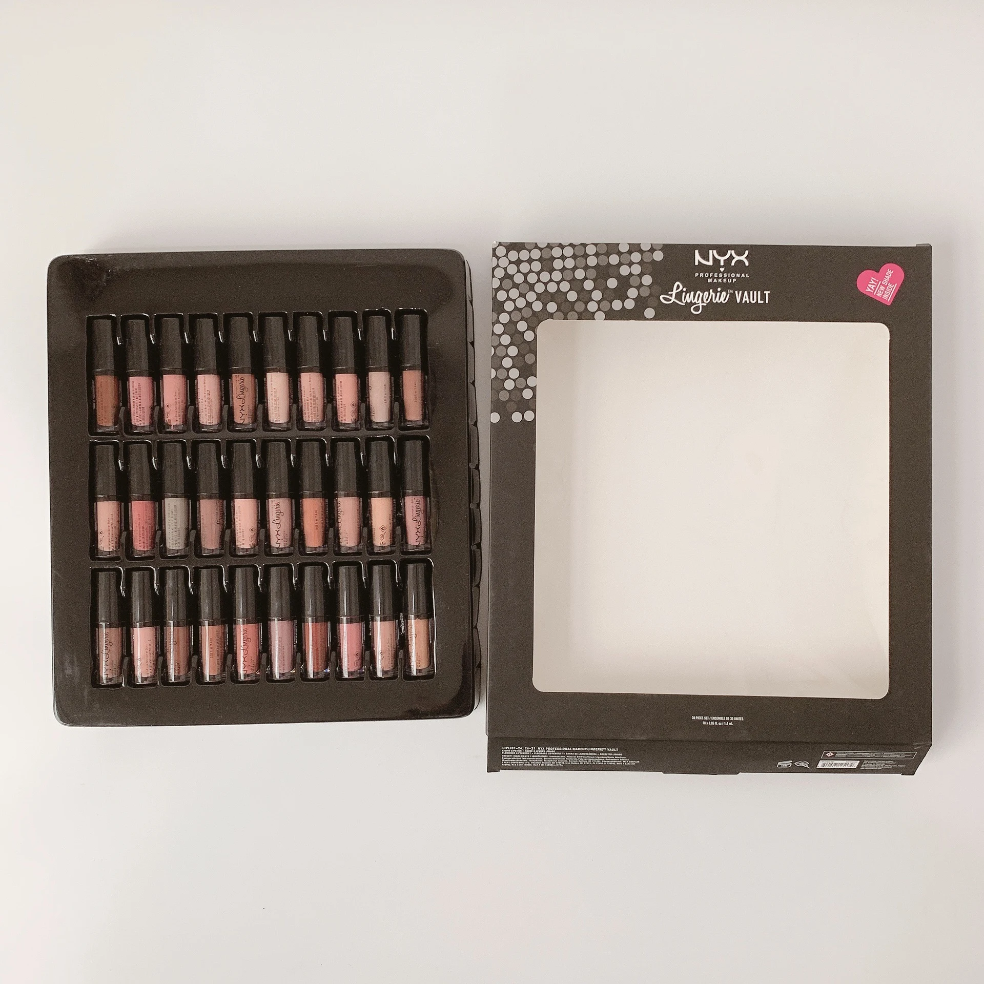 Title 1, 30 Color Lip Gloss Set for stunning lips. Achie...