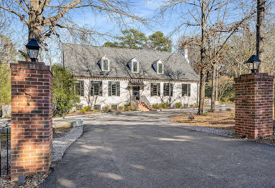 Maison avec piscine et jardin 8