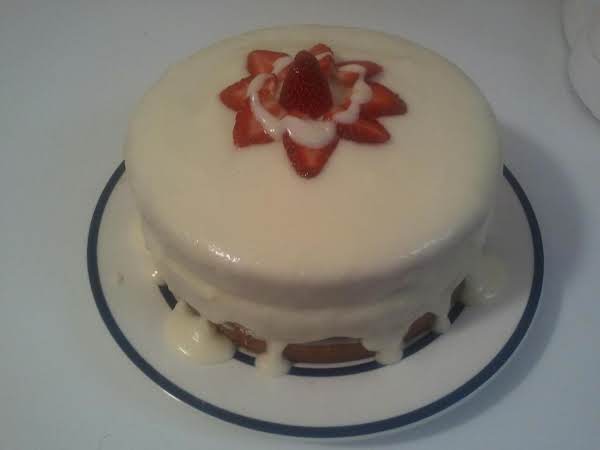 Strawberry Surprise Cake_image