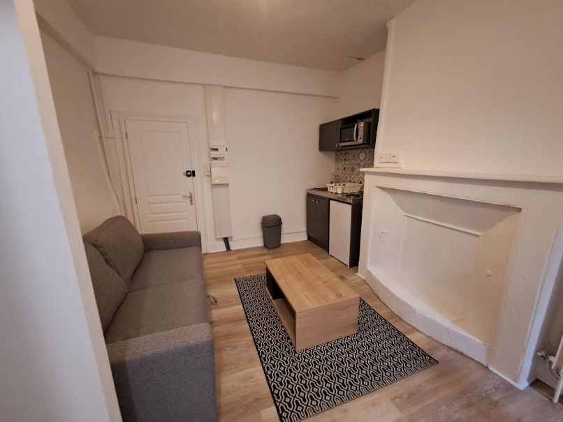 Location meublée appartement 1 pièce 16 m² à Limoges (87000), 400 €