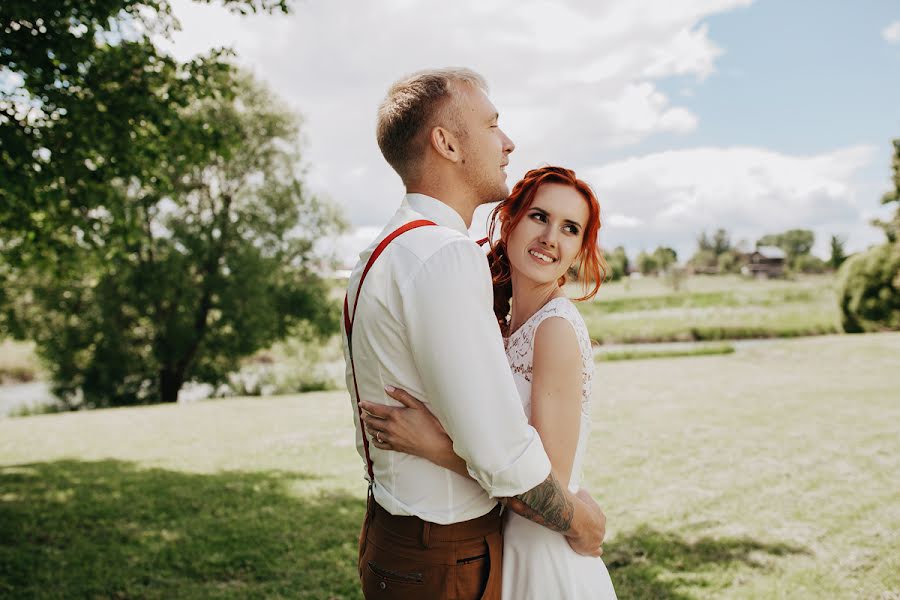 Fotógrafo de casamento Yana Repina (ianarepinaa). Foto de 25 de agosto 2018