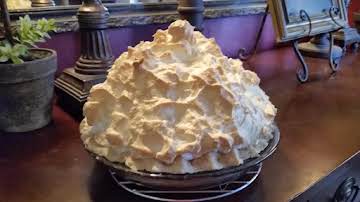 MY MILE DEEP HIGH LEMON MERINGUE PIE....