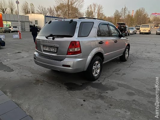 продам авто Kia Sorento Sorento I фото 3