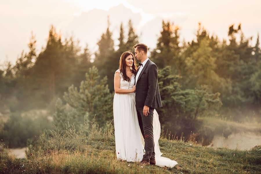 Fotografo di matrimoni Anna Tomasik (annatomasik). Foto del 24 febbraio 2020