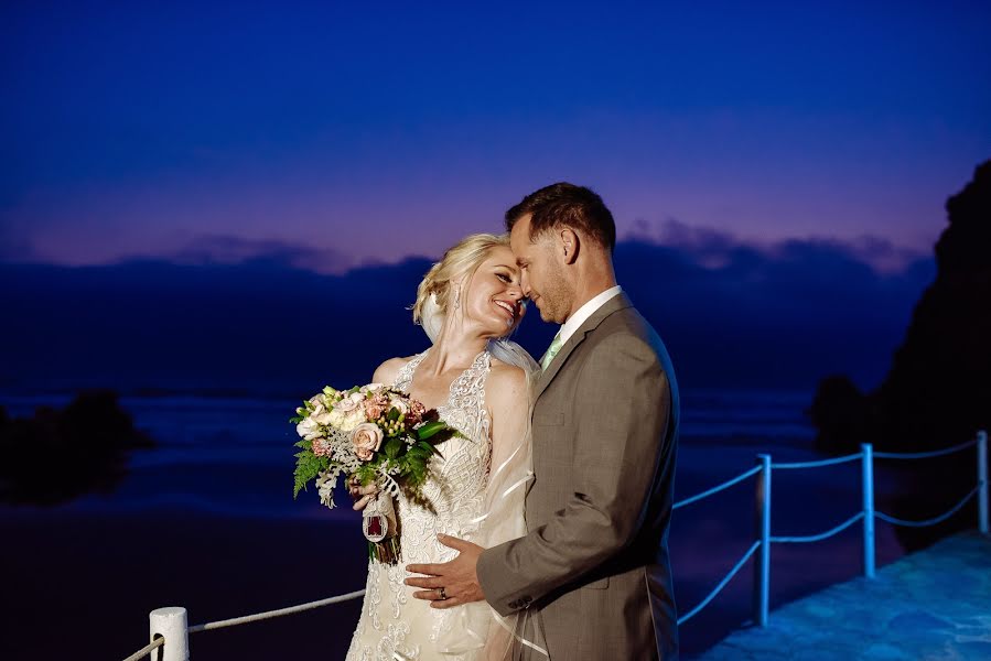 Fotografo di matrimoni Angello Benavides (angellobenavide). Foto del 29 settembre 2020