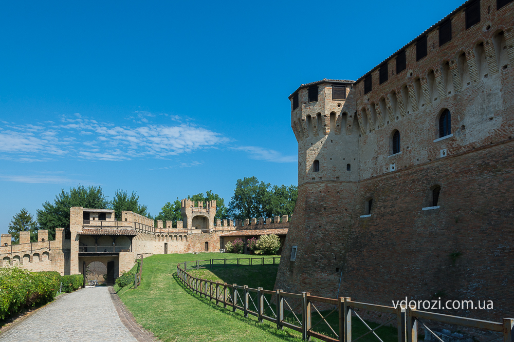 Castello_di_Gradara_castle