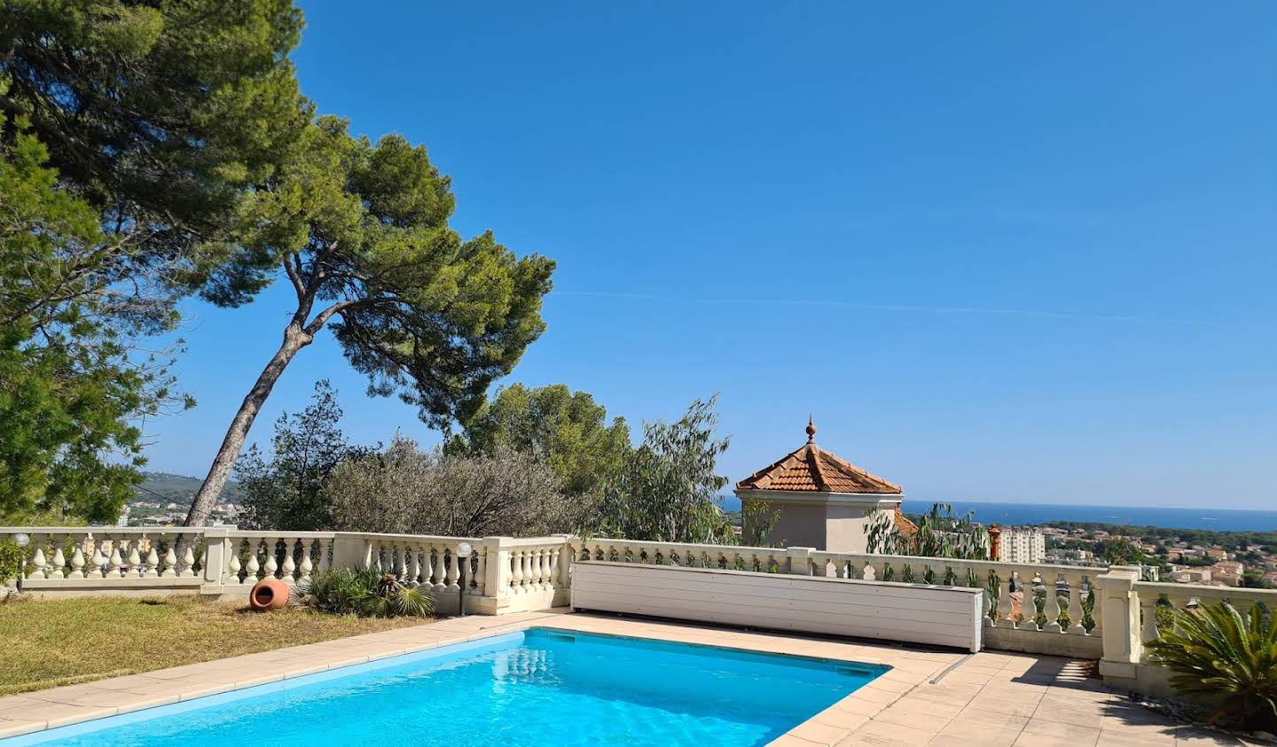 House with terrace La Seyne-sur-Mer