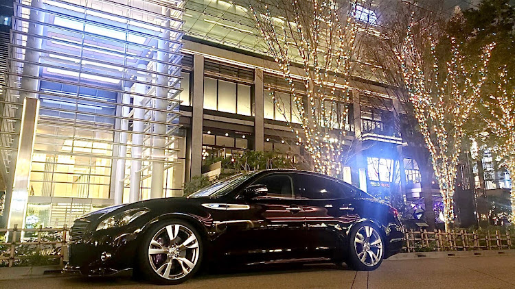 フーガのrepする大東京・コレド室町・丸の内イルミネーション・ドライブ・気持ち悪い奴に関するカスタム事例の投稿画像3枚目