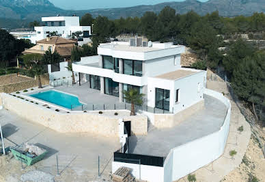 Villa with pool and terrace 2