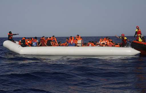 Jedan migrant poginuo, deset spaseno, devet nestalo kada se prevrnuo čamac u Indoneziji