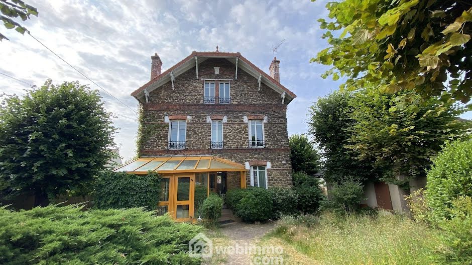 Vente maison 9 pièces 260 m² à Villecresnes (94440), 647 000 €