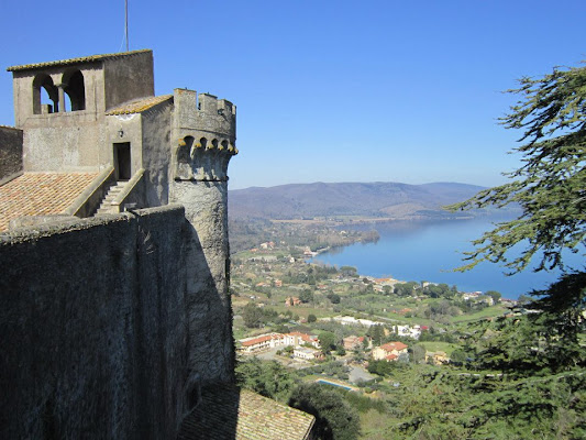 Castello di Bracciano di Giambattista Lazazzera