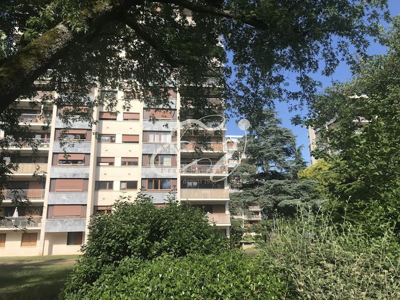 Vente appartement 6 pièces 134.35 m² à Ecully (69130), 450 000 €