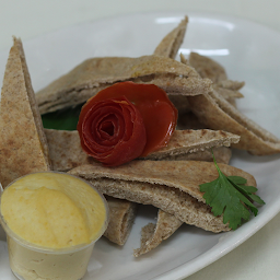 Hummus & Wholemeal Pitta Soldiers