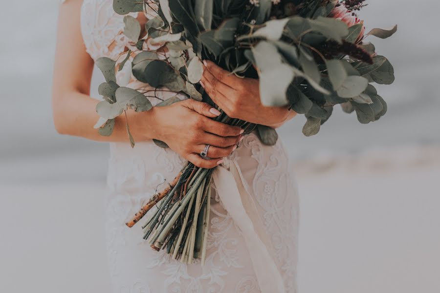 Fotografo di matrimoni Elwira Litra (litra). Foto del 3 ottobre 2017