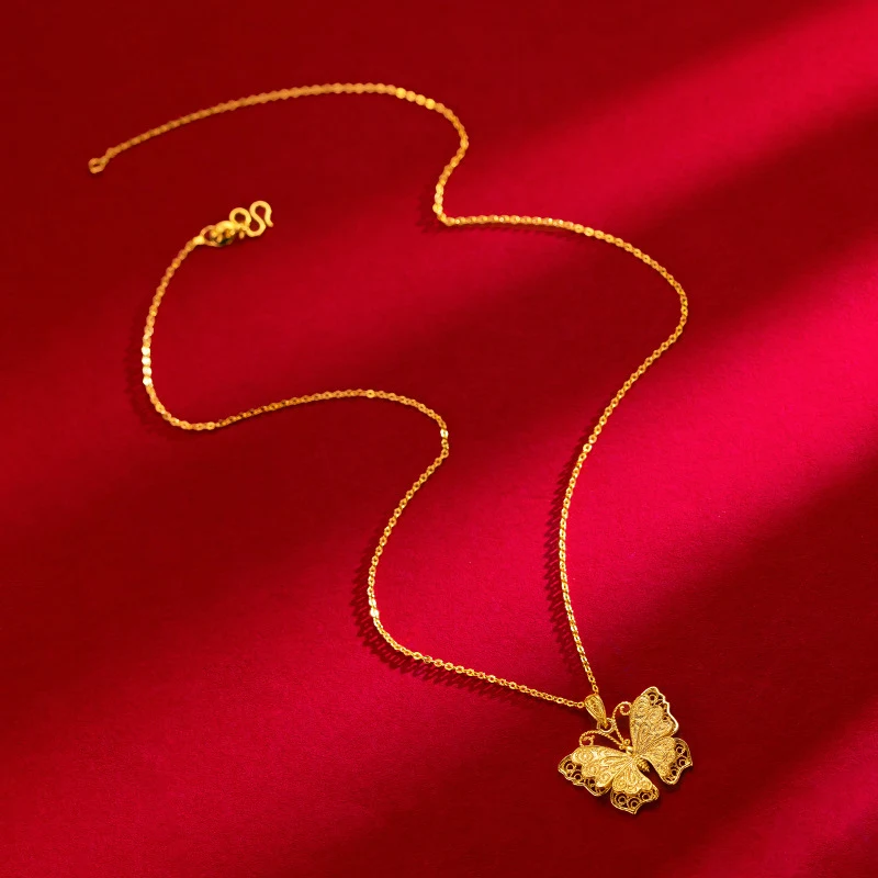 Holle Antieke Gouden Vlinder Ketting Alluviaal Goud Een elegant sieraad voor een stijlvolle look. Tijdloos design met een vleugje luxe en schoonheid