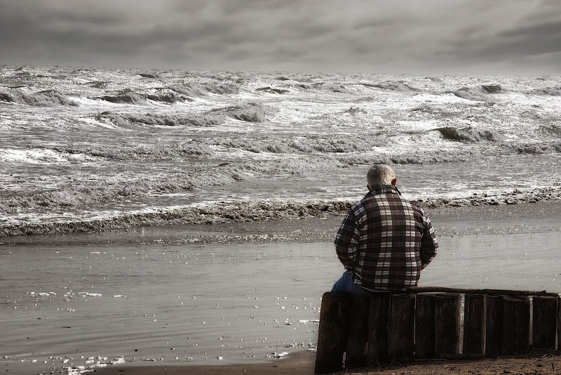 IL VECCHIO E IL MARE di walter_staffolani