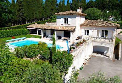 Villa with pool and terrace 3