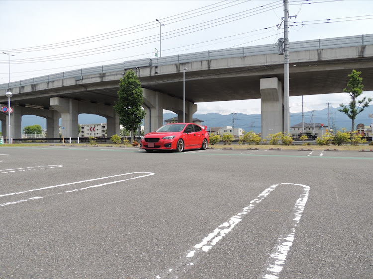 インプレッサ G4のスポーツセダンが好き・低そうで低くない少し低い車・車好きと繋がりたい・いつもイイネ&コメントありがとうございます🙇‍♂️・６月もよろしくお願いしますに関するカスタム事例の投稿画像3枚目