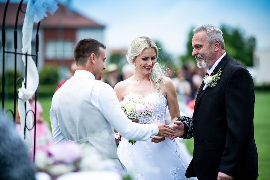 Fotógrafo de bodas Jiří Matějka (matejkafoto). Foto del 17 de diciembre 2020